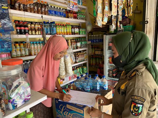 Sejumlah Bangunan Yang Berada Di Jalan HR. Subrantas Di Duga Melanggar GSB